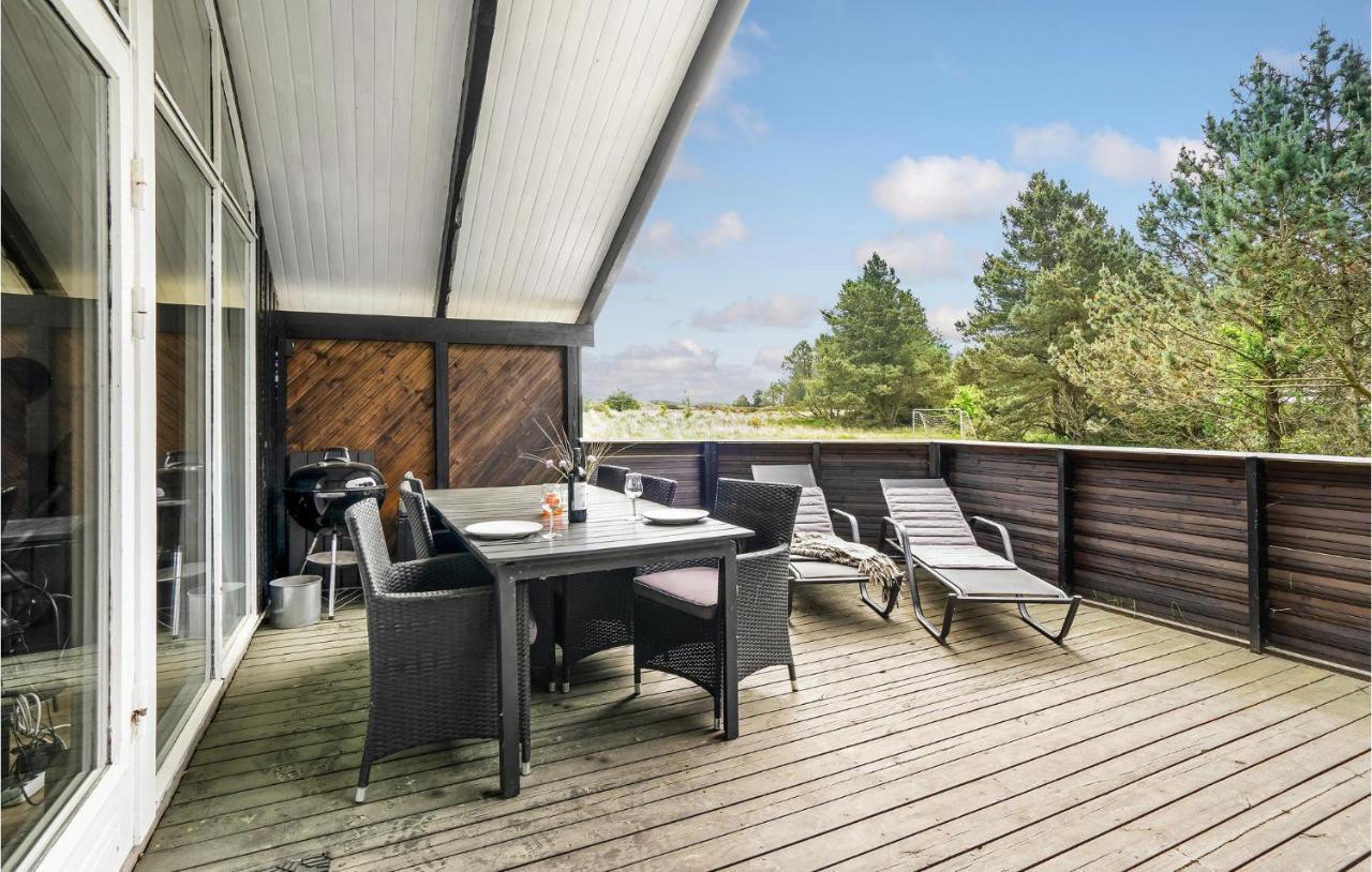 Amazing Home In Blavand With Wifi Luaran gambar